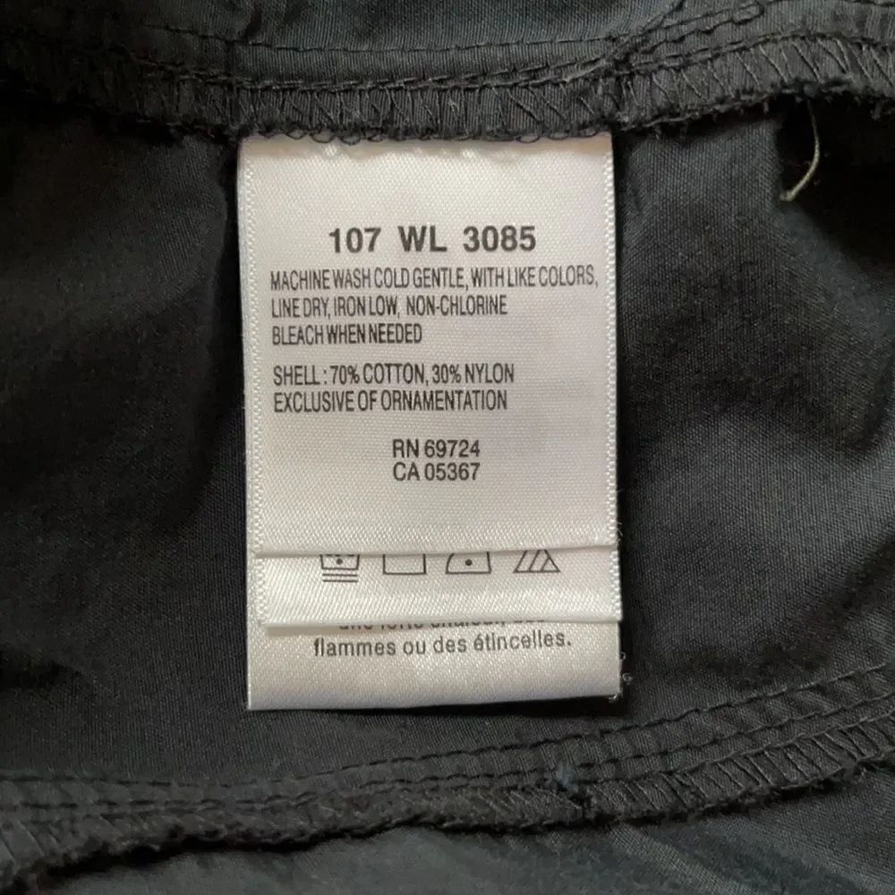 Columbia Jacket.  Size Small. - Picture 4 of 6